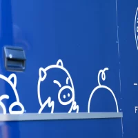 FoodTruck4 群馬・長野県ピギーズフードトラック荷台の拡大写真